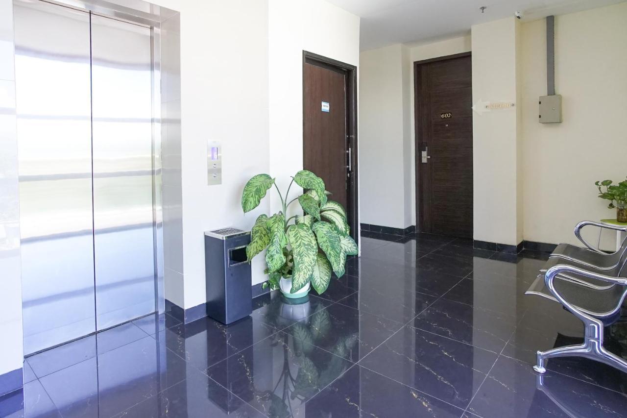 Hotel Royal Manado Exterior foto